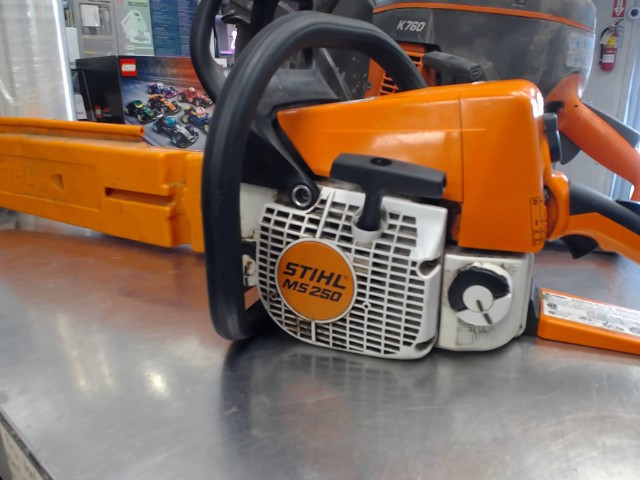 Chainsaw bonne condition