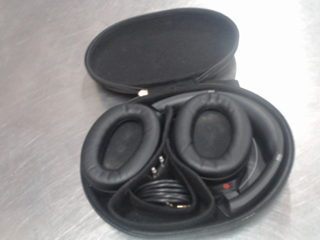 Paire d'�couteur bluetooth+acc