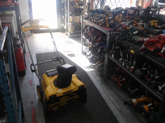 Souffleuse neige 60v no batt/chargeur