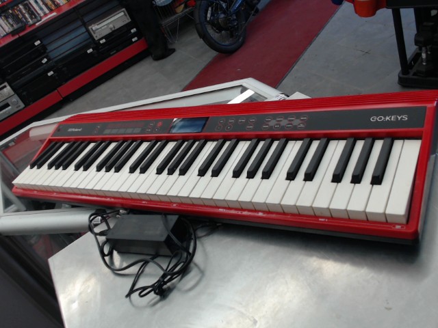 Synth�tiseur rouge go:keys