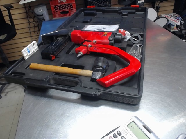 Clouseuse a planche ds cass noir