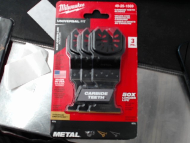 Lame a dents en carbure