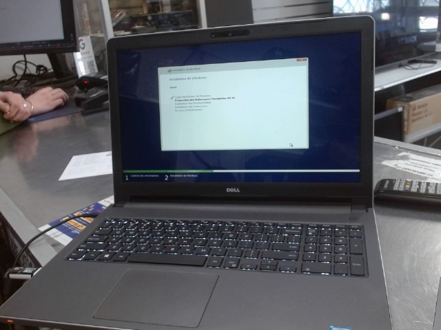 Laptop 8gb ram i5-6200u 466gb space