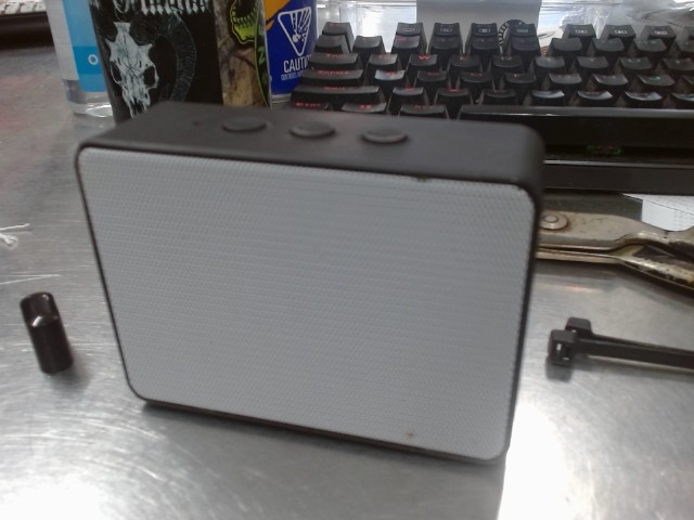 Speaker bluetooth 