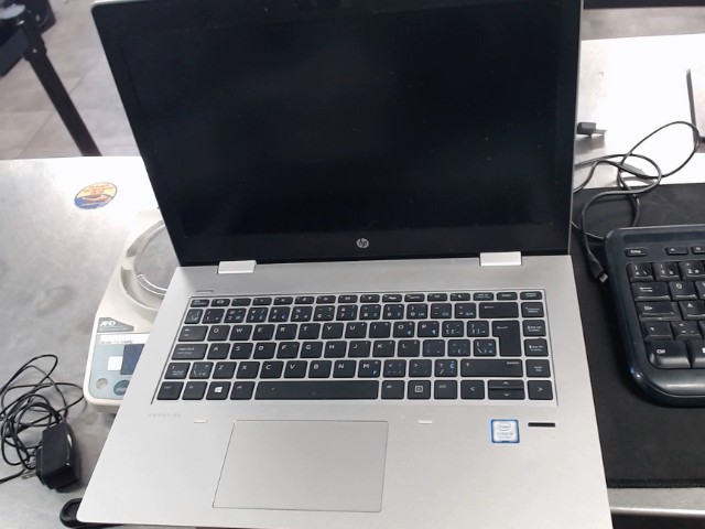 Laptop hp gris i5 256 gb 4 gb ram