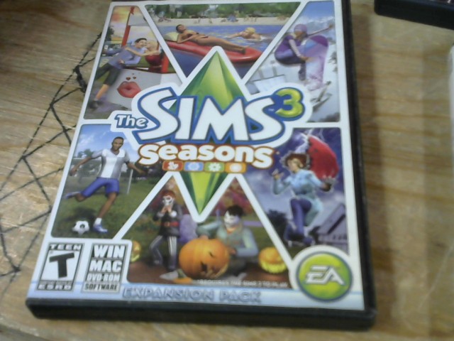 Combot de 3 jeux sims pour pc