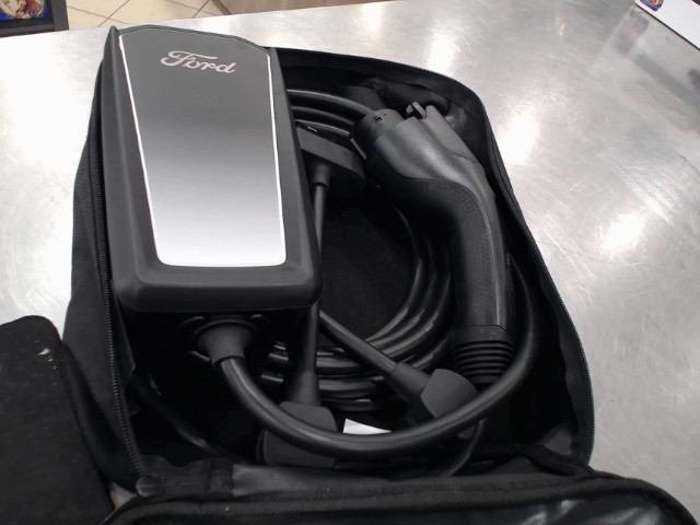 Chargeur pour ford np-lj98 10f868-al