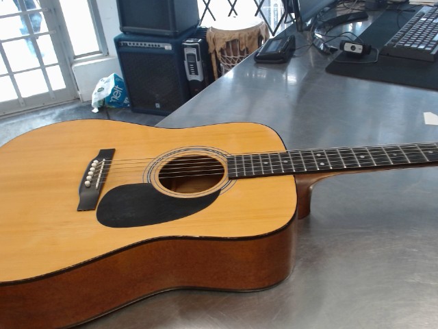 Guitare acoustique austin