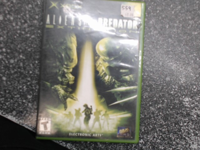 Aliens versus predator extinction