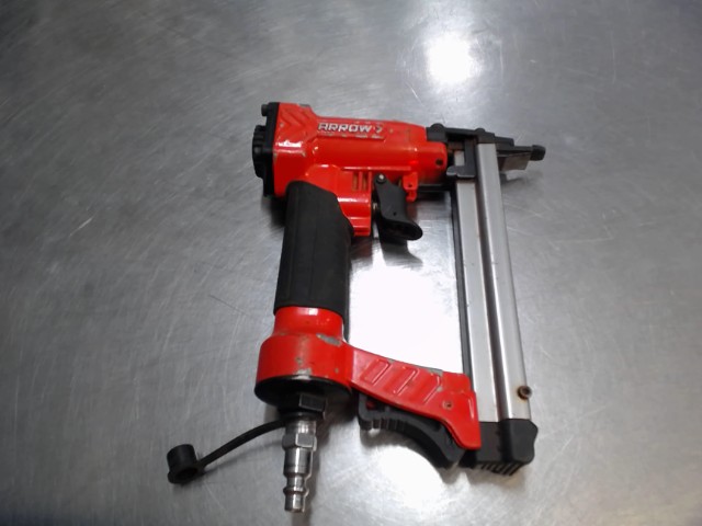 Cloueuse arrow rouge