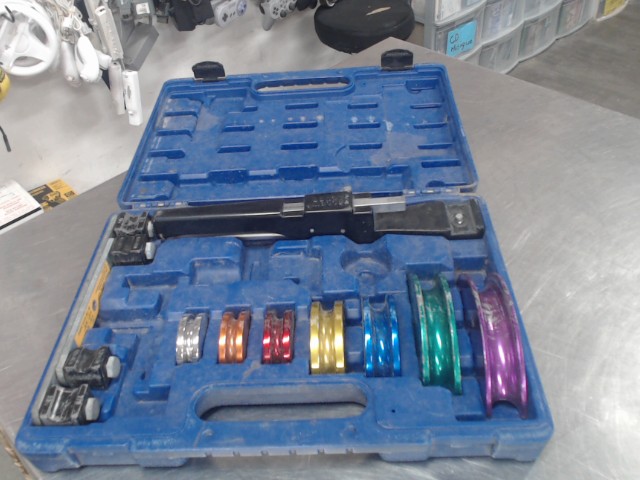 Rachet tube bender kit dcase