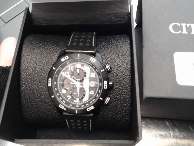 Montre noir bracelet cuir