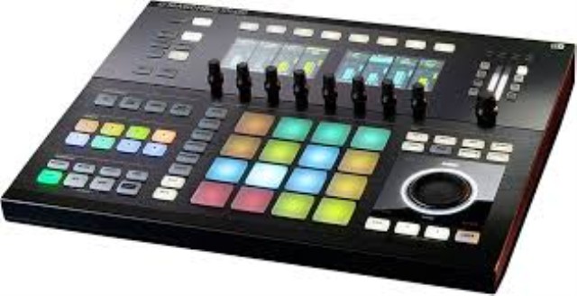 Maschine studio black