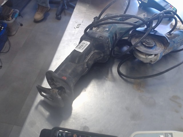Sawzall makita used