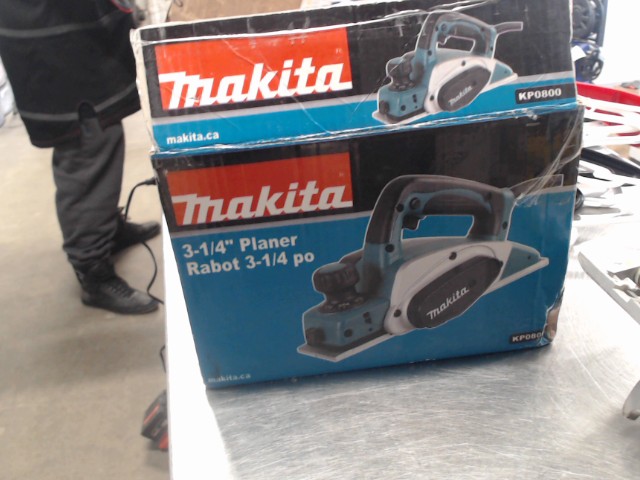 Planer 3-1/4 makita electrique+boite