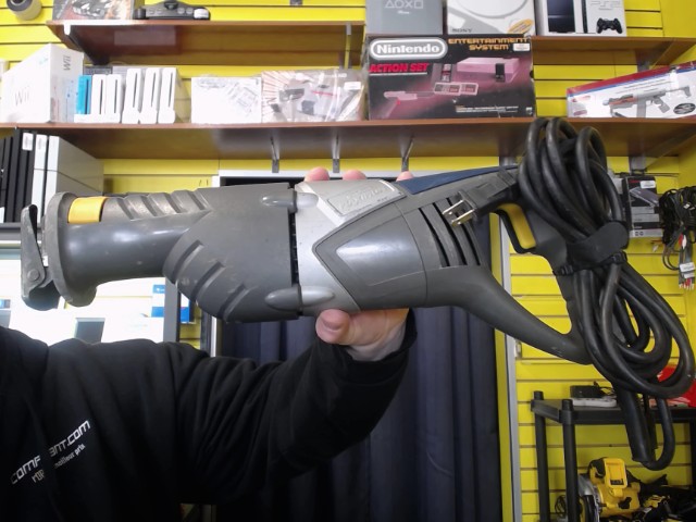 C�sar 10 amp�res