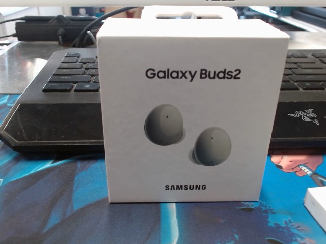 Galaxy ear buds 2