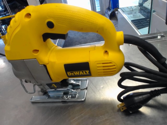 Jigsaw dewalt