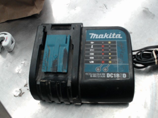 Chargeur batterie 18v makite