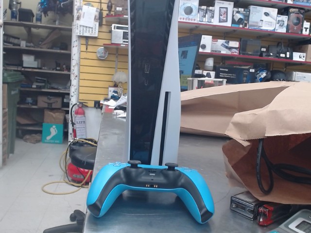 Ps5 avec disc with controller and cable