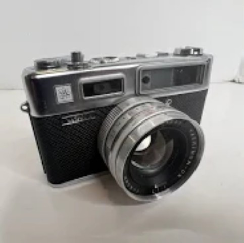 Yashica electro 35 camera