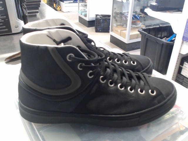 Sneaker low top louis vuitton