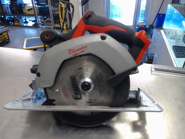 Scie circulaire 6-1/2 dans sac