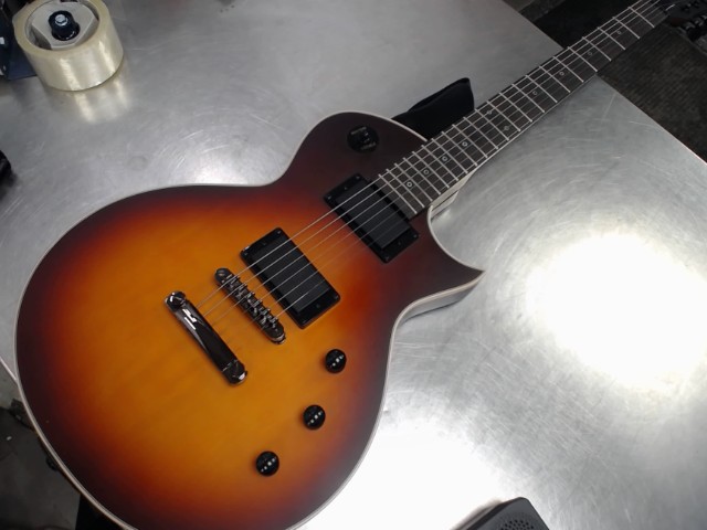 Guitare electrique fesley+ etuit