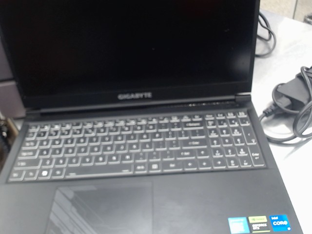 Laptop gaming gygabyte g5kf i5 12th 8gb