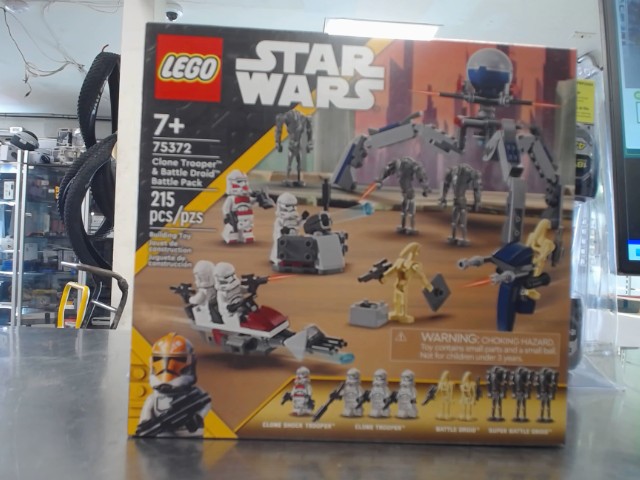 Clone trooper battle droid