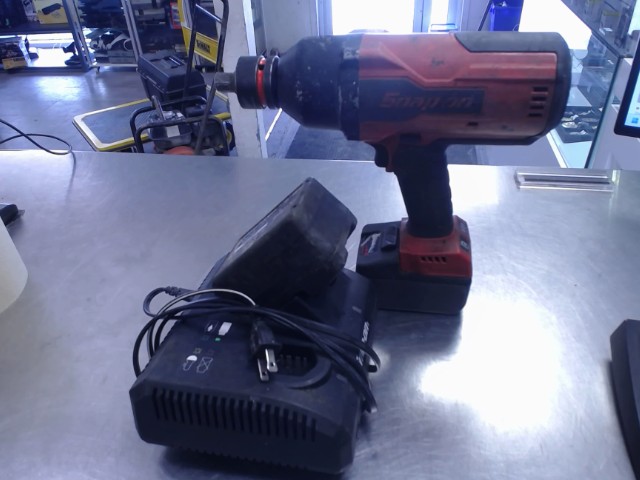 Impact wrench 3/4+2batt+charger