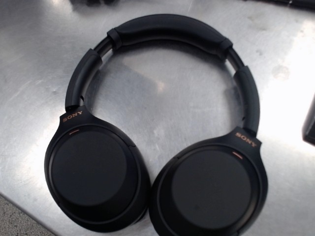 Bluetooth headphones