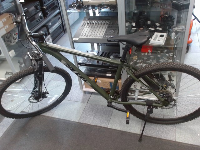 Velo de montagne raleigh