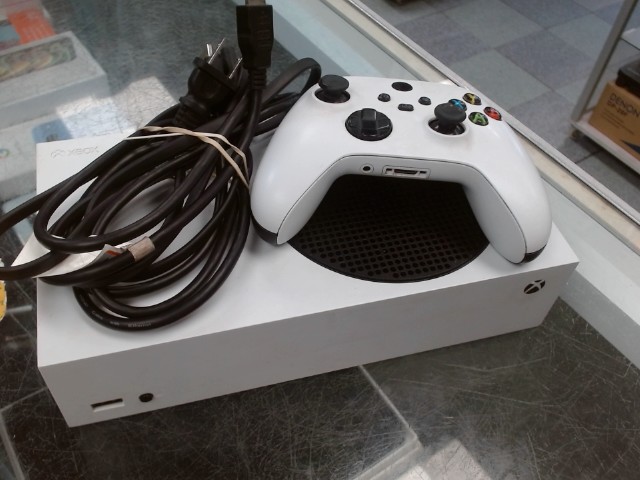 Xbox series s avec manette + acc