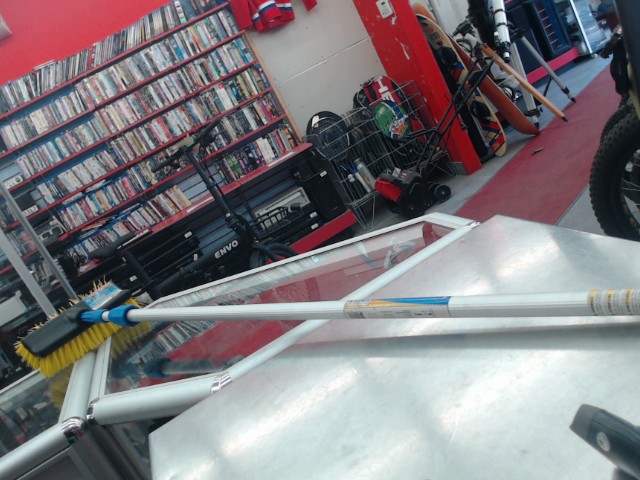 Brosse telescopique tr�es grande