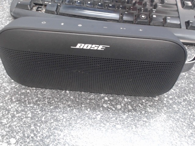 Speaker bose