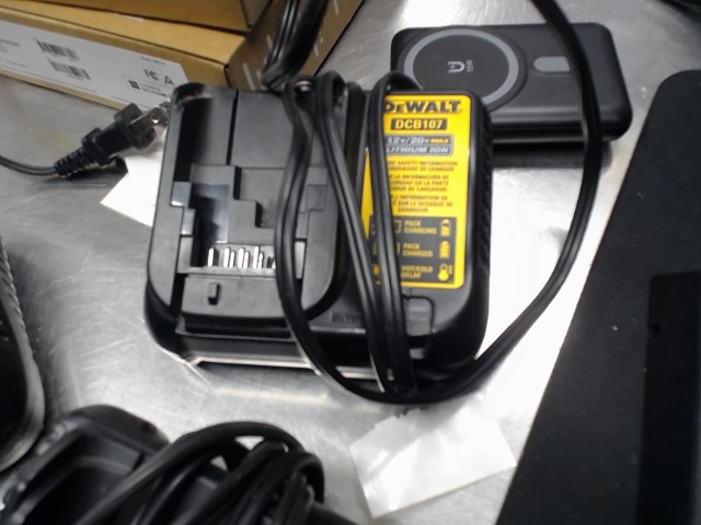 Chargeur dewalt 12v