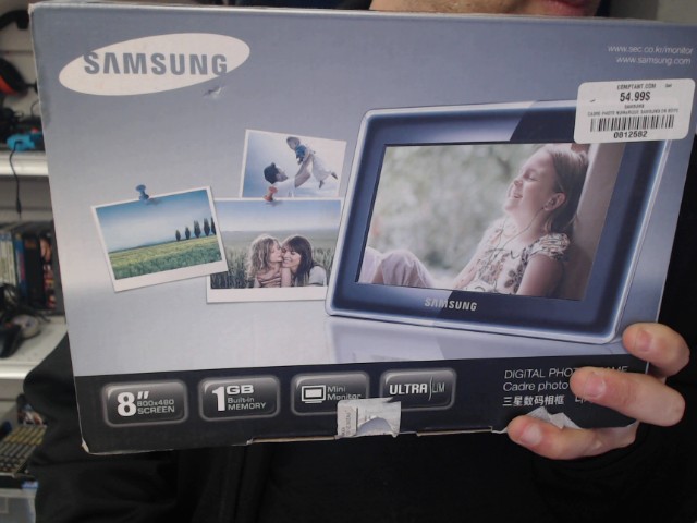 Cadre photo num�rique samsung en boite