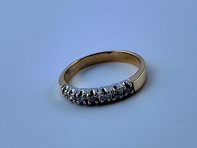 BAGUE EN OR 14KT AVEC DIAMANTS