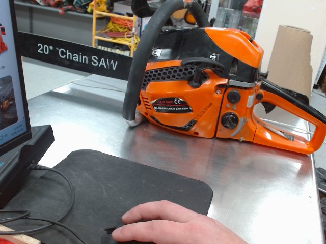 Chainsaw orange 20 pouce