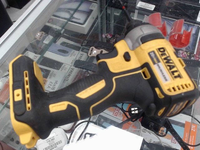 Drill impact dewalt