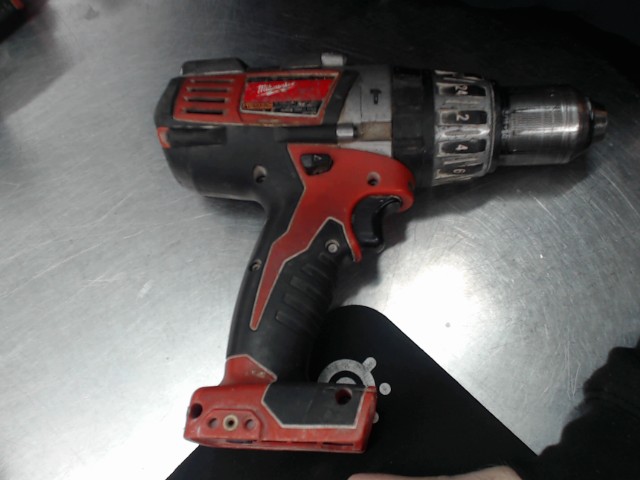 Drill milwaukee a batterie 2611-20