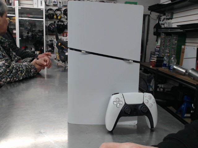 Ps5 avec manette et fil sac dollo