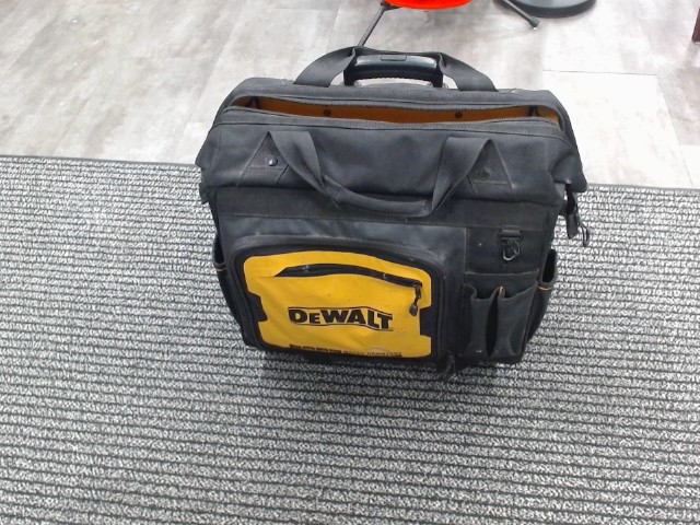 Sac a outils dewalt open mouth