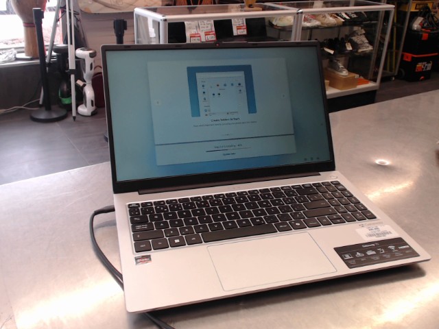 Laptop gateway avec chargeur