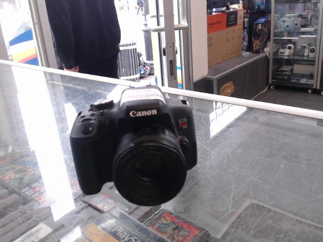 Camera avec chargeur + lens