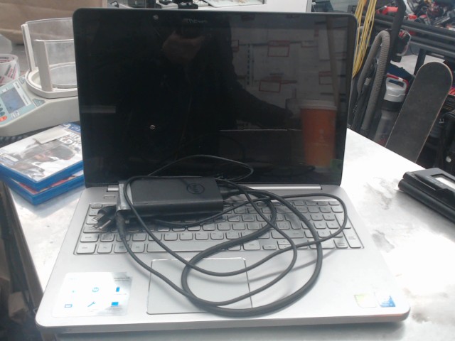 Laptop dell gris i5 4th 16gb ram gtx750