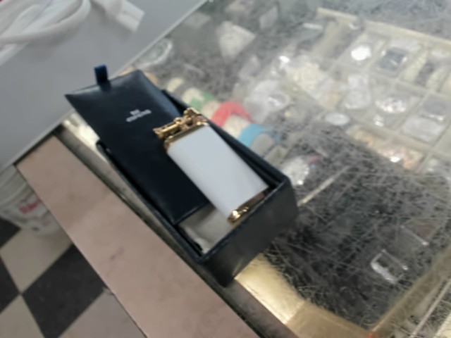 Old boy luxury soft flame lighter acc li