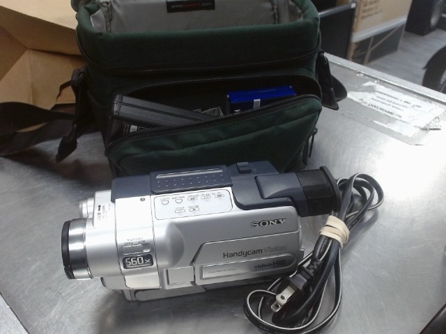 Handy cam vintage sony+charg