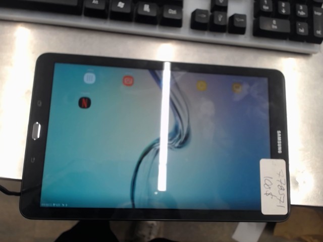 Tablette samsung grise 16gb